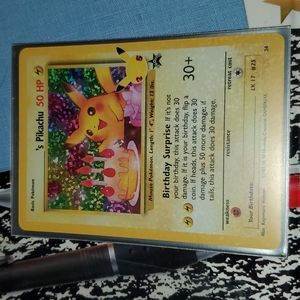 Ultra Rare Happy Birthday Pikachu Holographic Black Star Promo Card